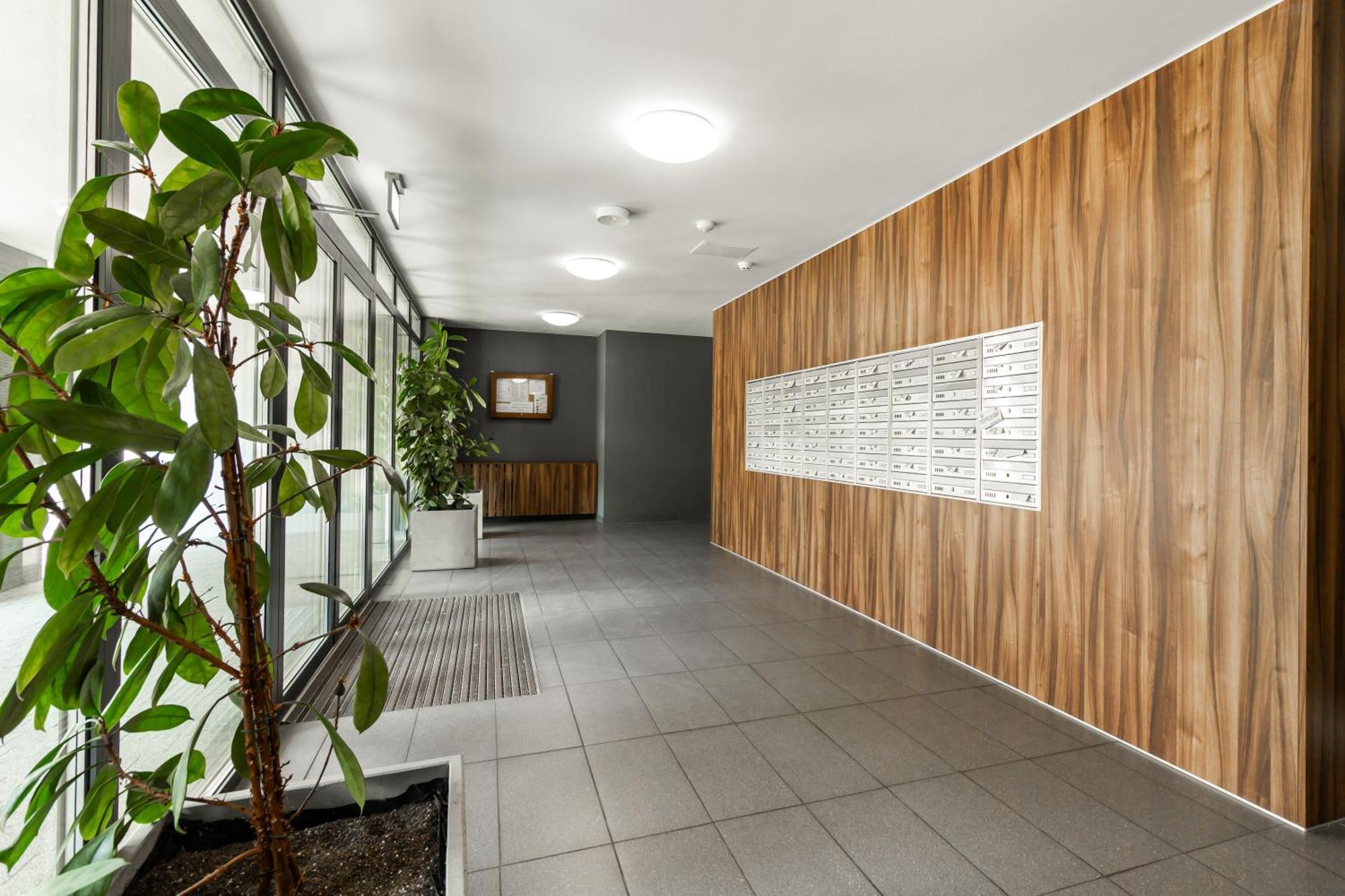 Apartament Near Sky Tower Free Parking For 2 Cars Wroclaw Luaran gambar